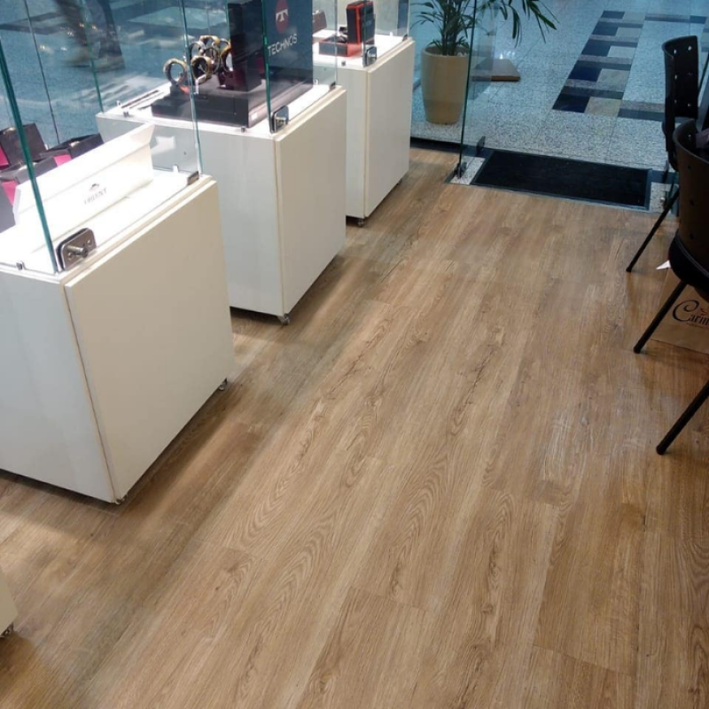 PISO VINILICO EPISO WOOD PLANKS UBERABA M² (COLADO)