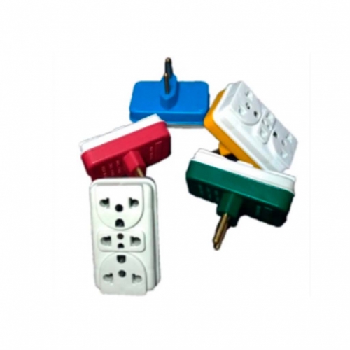 ADAPTADOR DE TOMADA TRIPLO 10/20A UNIVERSAL