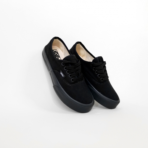 VANS AUTHENTC BLACK