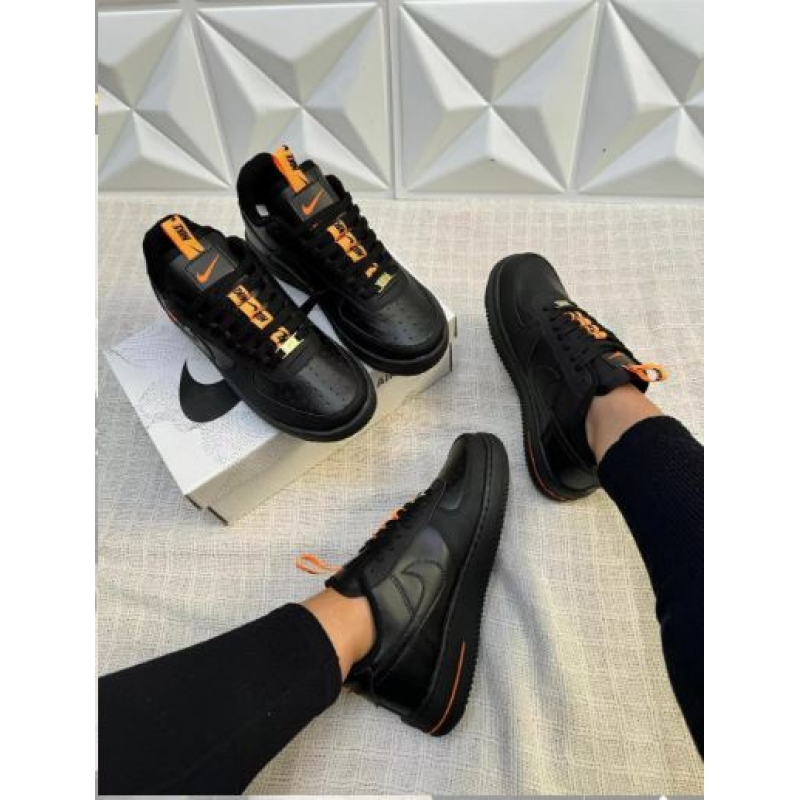 NIKE AIR FORCE PRETO LARANJA