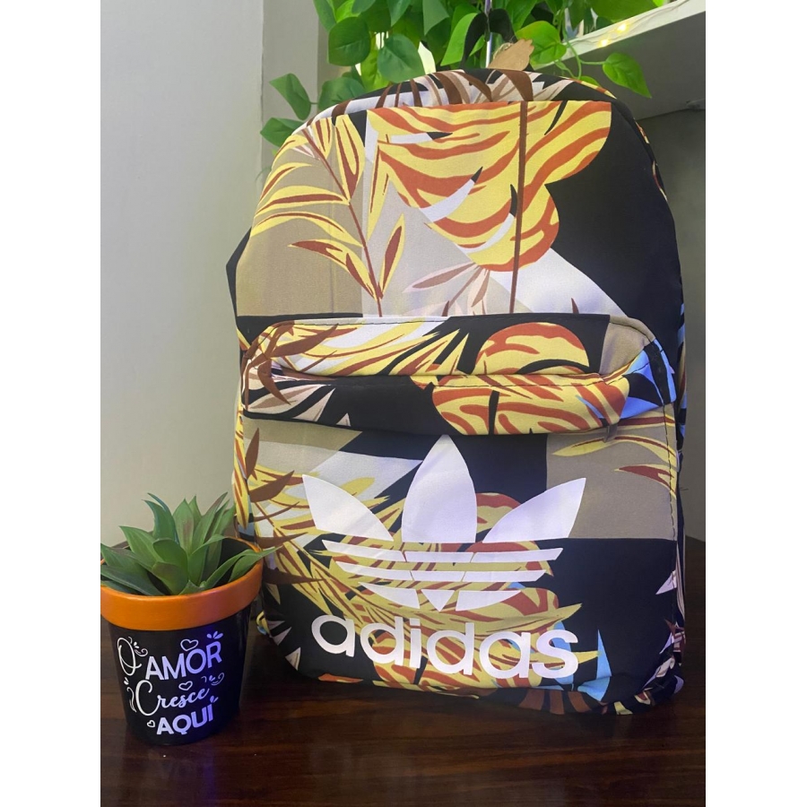 Mochila Adidas réplica marrom