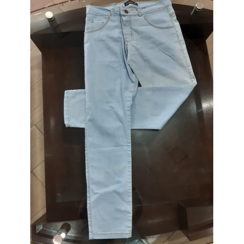 CALÇA JEANS BASICO ( AZUL GELO)