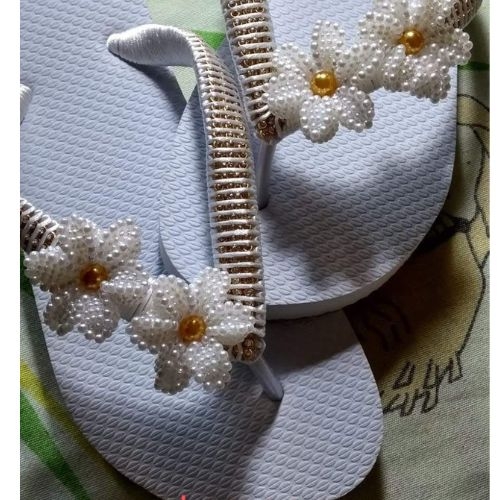 CHINELO FLOR DE PEROLA MARGARIDA + MANTA STRASS