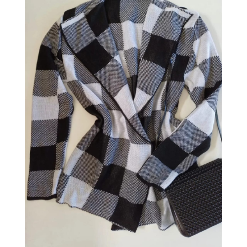 CASACO CARDIGAN PRETO/ BRANCO TAM M