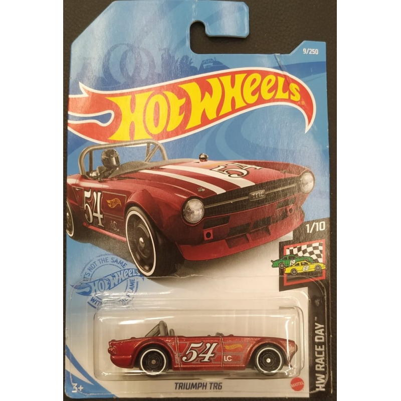 HOTWHEELS - TRIUMPH TR6 VERMELHO DE 2020 1/10 COM BLISTER NORMAL